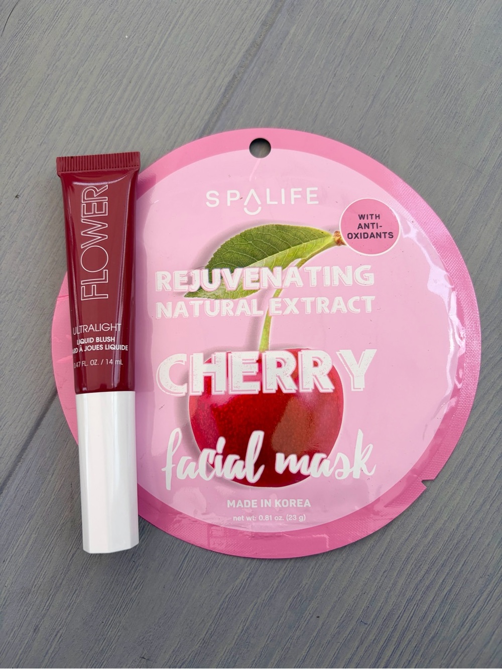 Flower Liquid Wildberry Blush & Cherry Rejuvenating Facial Mask 💕